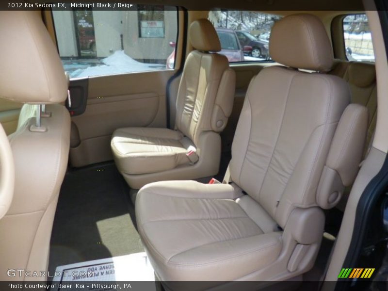 Midnight Black / Beige 2012 Kia Sedona EX