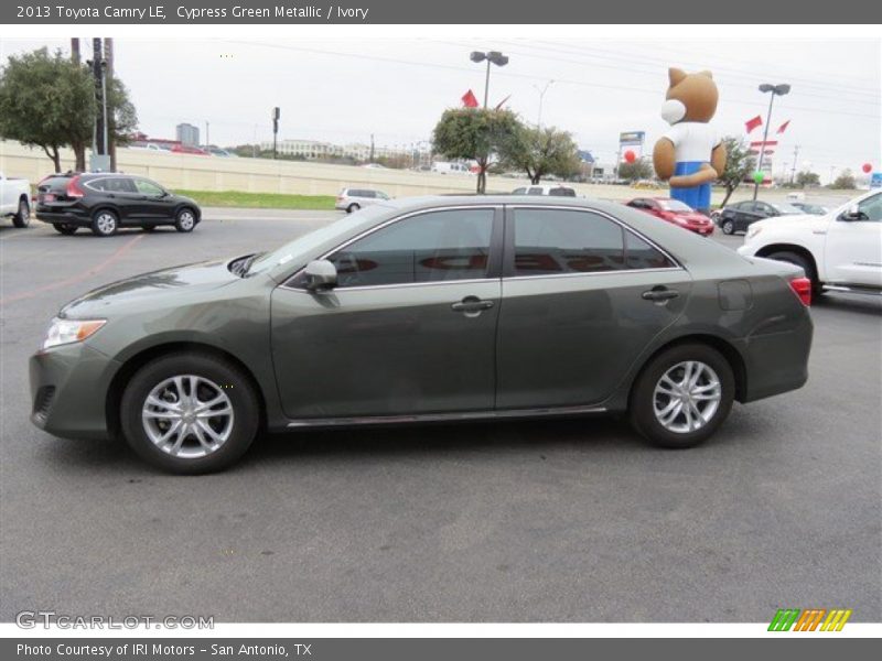Cypress Green Metallic / Ivory 2013 Toyota Camry LE