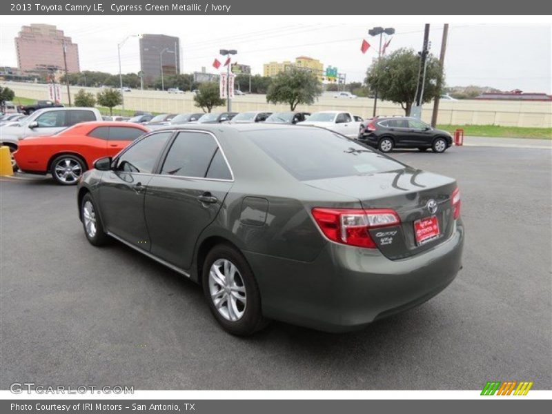 Cypress Green Metallic / Ivory 2013 Toyota Camry LE