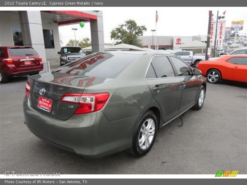 Cypress Green Metallic / Ivory 2013 Toyota Camry LE