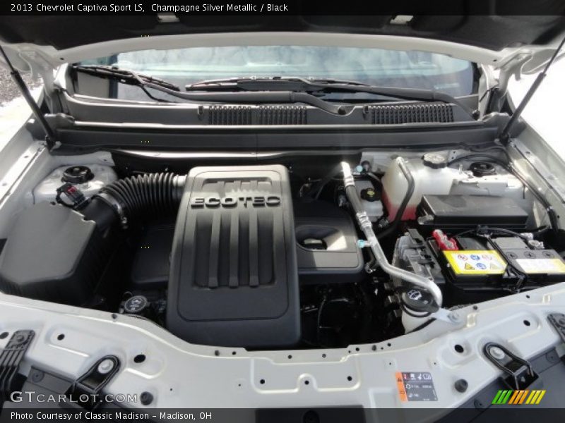 Champagne Silver Metallic / Black 2013 Chevrolet Captiva Sport LS