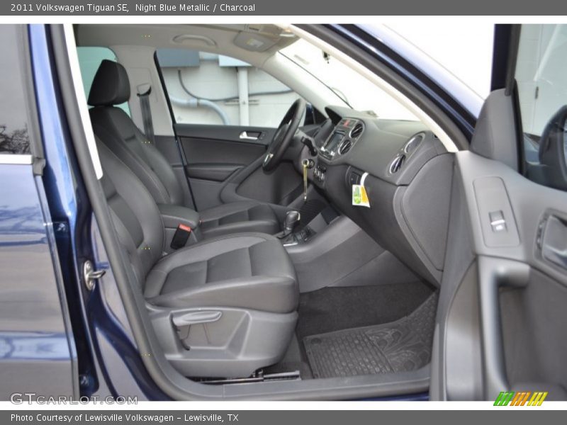 Night Blue Metallic / Charcoal 2011 Volkswagen Tiguan SE