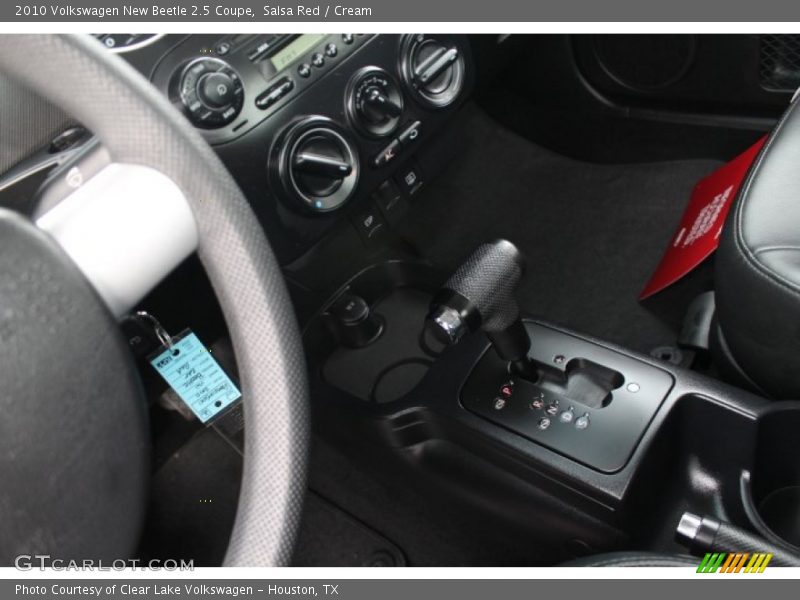 Salsa Red / Cream 2010 Volkswagen New Beetle 2.5 Coupe