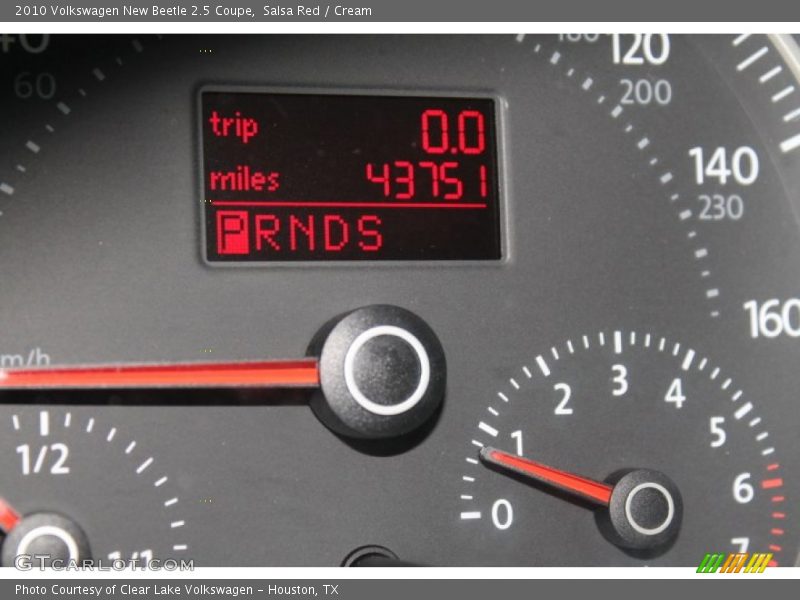 Salsa Red / Cream 2010 Volkswagen New Beetle 2.5 Coupe