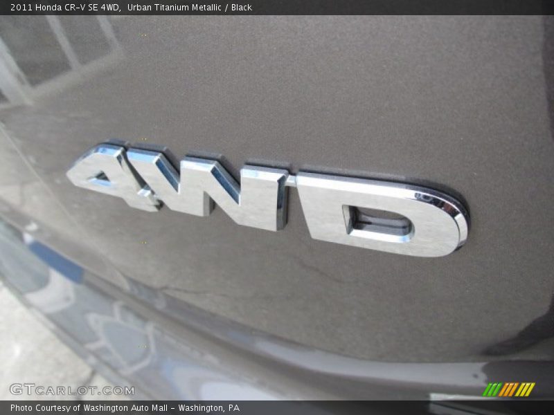 Urban Titanium Metallic / Black 2011 Honda CR-V SE 4WD