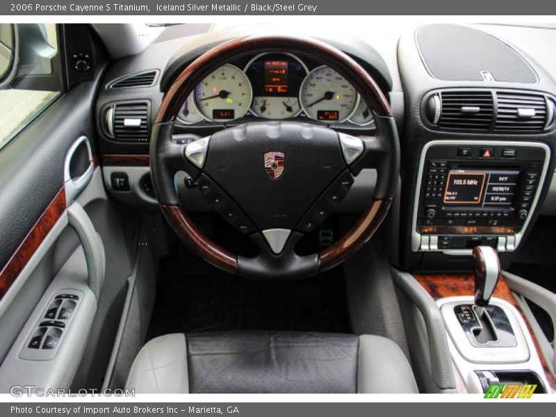 2006 Cayenne S Titanium Steering Wheel