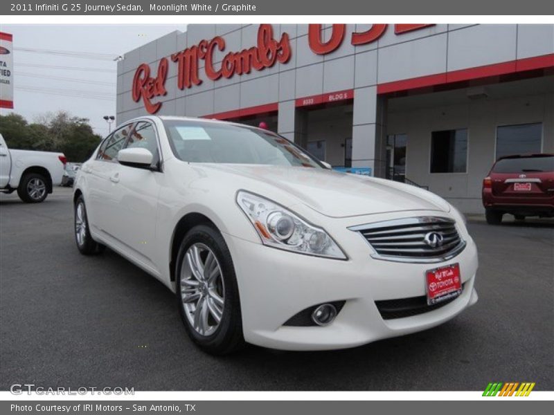 Moonlight White / Graphite 2011 Infiniti G 25 Journey Sedan