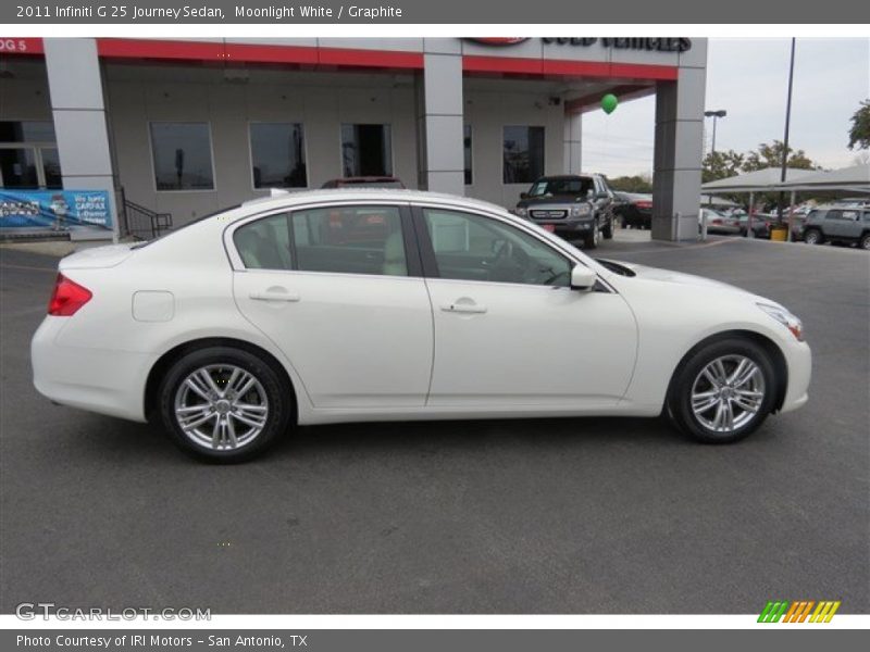 Moonlight White / Graphite 2011 Infiniti G 25 Journey Sedan
