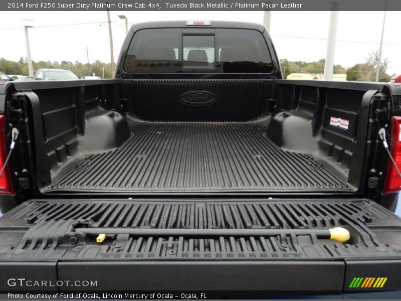  2014 F250 Super Duty Platinum Crew Cab 4x4 Trunk