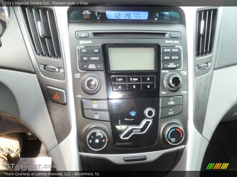 Radiant Silver / Gray 2011 Hyundai Sonata GLS