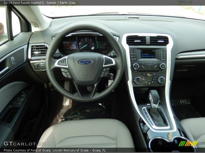 Dashboard of 2014 Fusion Hybrid S