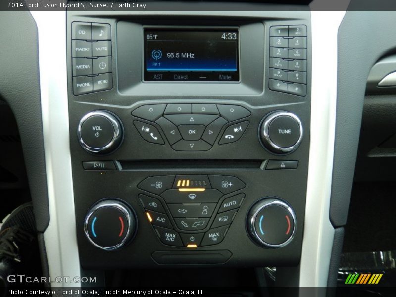 Controls of 2014 Fusion Hybrid S