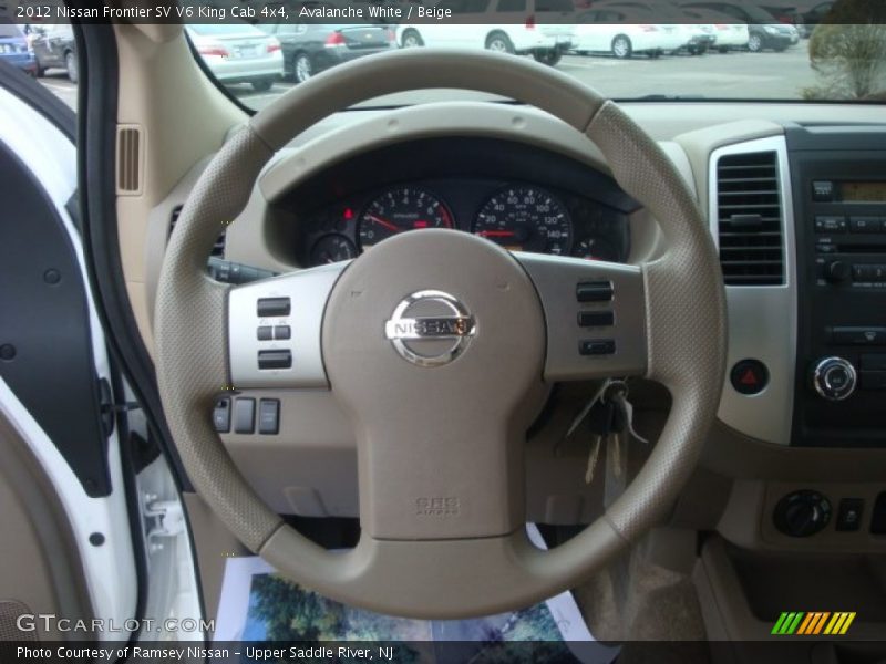 Avalanche White / Beige 2012 Nissan Frontier SV V6 King Cab 4x4