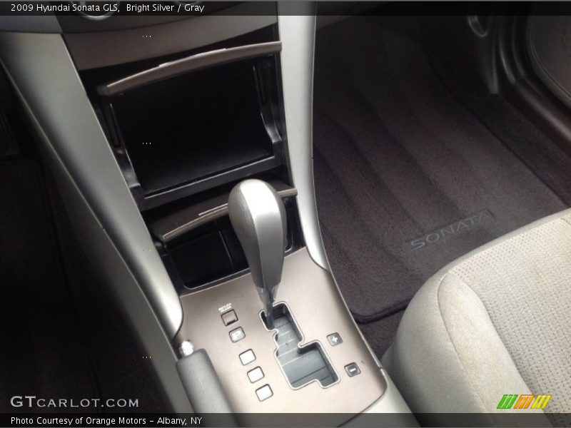 Bright Silver / Gray 2009 Hyundai Sonata GLS