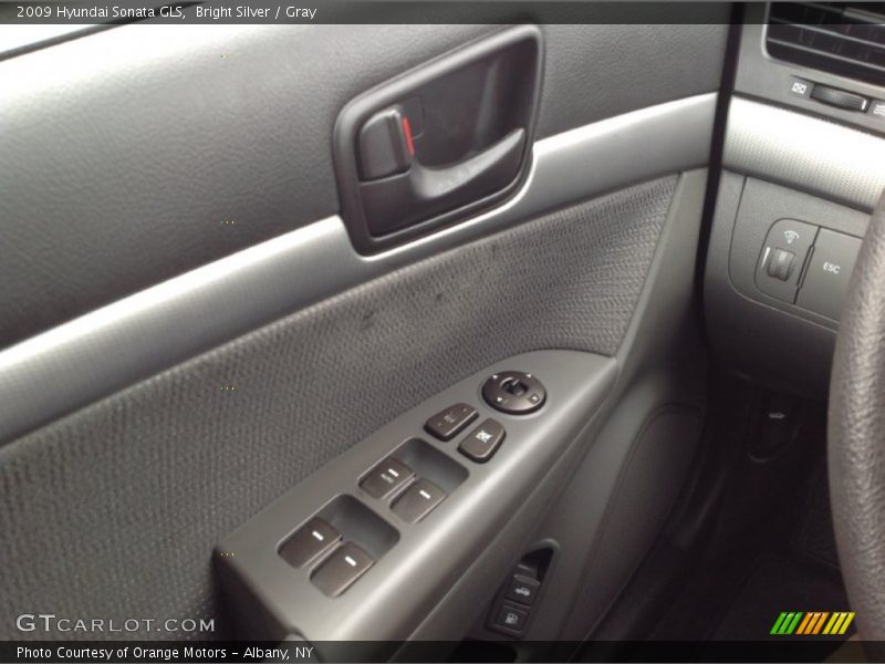 Bright Silver / Gray 2009 Hyundai Sonata GLS