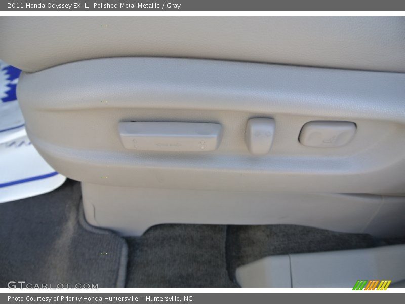 Polished Metal Metallic / Gray 2011 Honda Odyssey EX-L