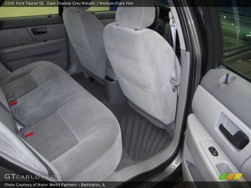 Dark Shadow Grey Metallic / Medium/Dark Flint 2005 Ford Taurus SE