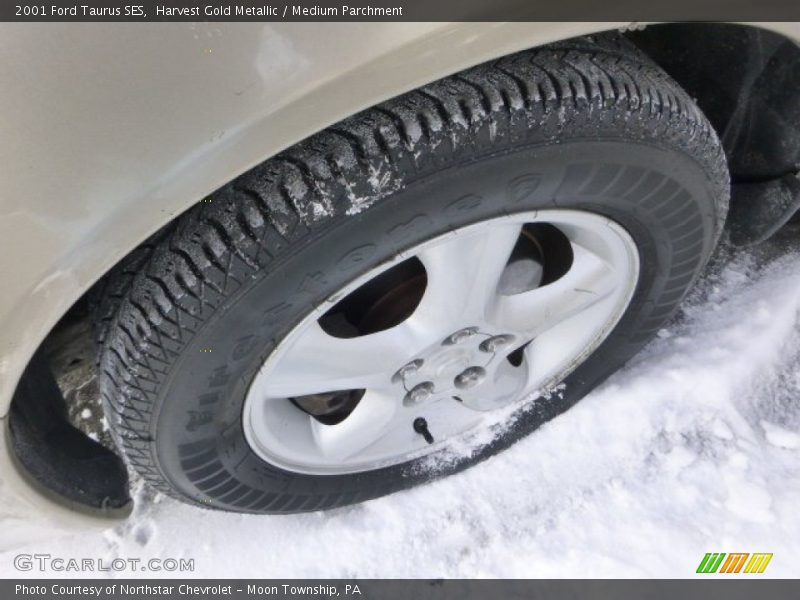 Harvest Gold Metallic / Medium Parchment 2001 Ford Taurus SES