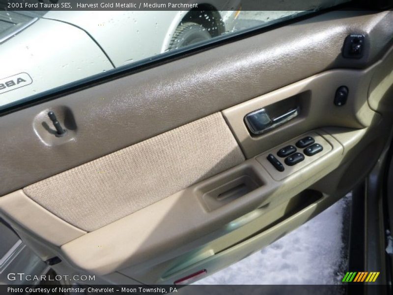 Harvest Gold Metallic / Medium Parchment 2001 Ford Taurus SES