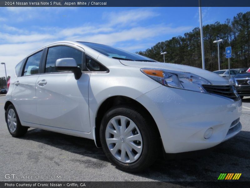 Aspen White / Charcoal 2014 Nissan Versa Note S Plus