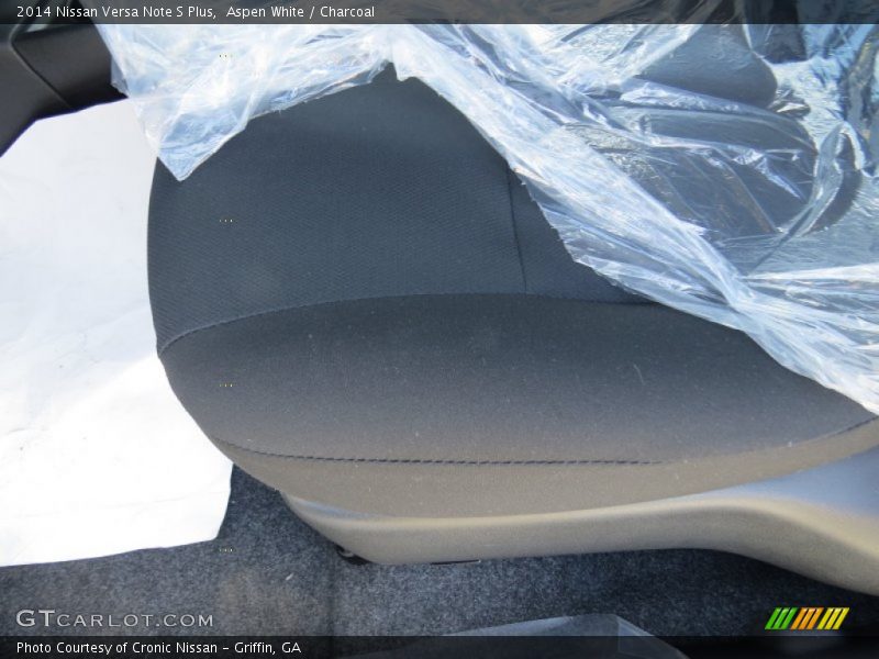 Aspen White / Charcoal 2014 Nissan Versa Note S Plus