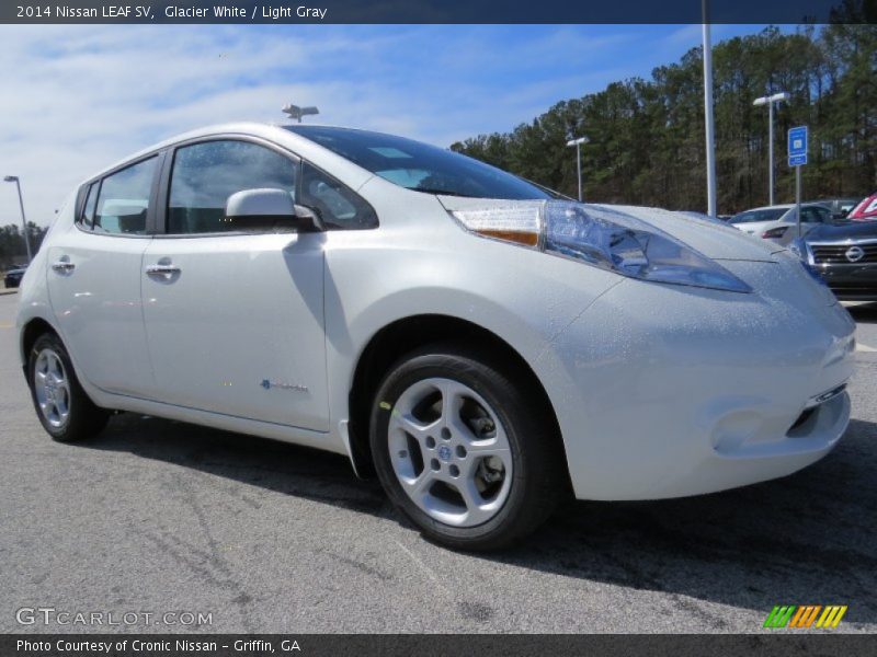 Glacier White / Light Gray 2014 Nissan LEAF SV