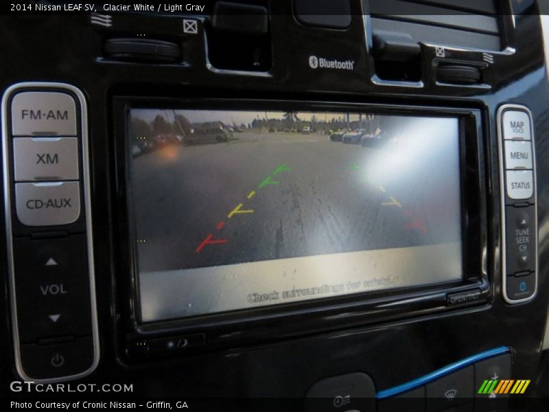 Glacier White / Light Gray 2014 Nissan LEAF SV