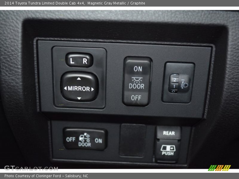 Magnetic Gray Metallic / Graphite 2014 Toyota Tundra Limited Double Cab 4x4