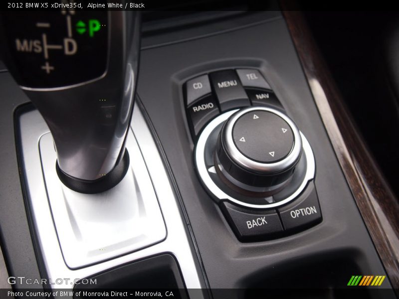 Alpine White / Black 2012 BMW X5 xDrive35d