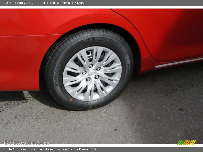 Barcelona Red Metallic / Ivory 2014 Toyota Camry LE