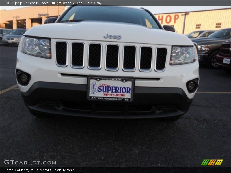 Bright White / Dark Slate Gray 2014 Jeep Compass Sport