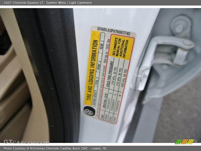 Summit White / Light Cashmere 2007 Chevrolet Equinox LT