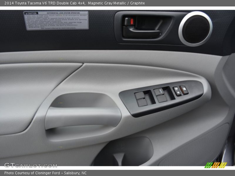 Magnetic Gray Metallic / Graphite 2014 Toyota Tacoma V6 TRD Double Cab 4x4