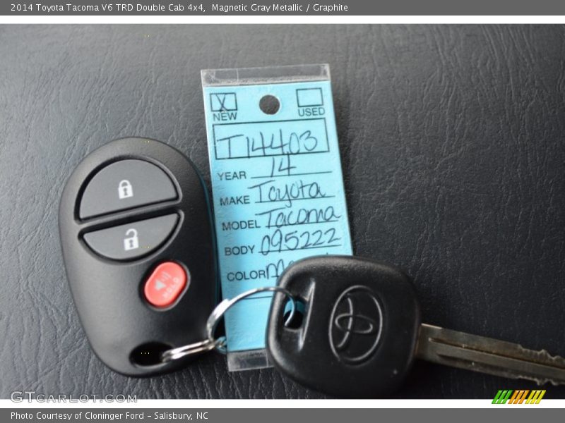 Magnetic Gray Metallic / Graphite 2014 Toyota Tacoma V6 TRD Double Cab 4x4