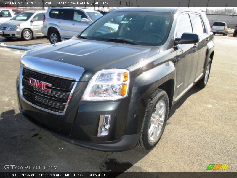 Front 3/4 View of 2014 Terrain SLE AWD