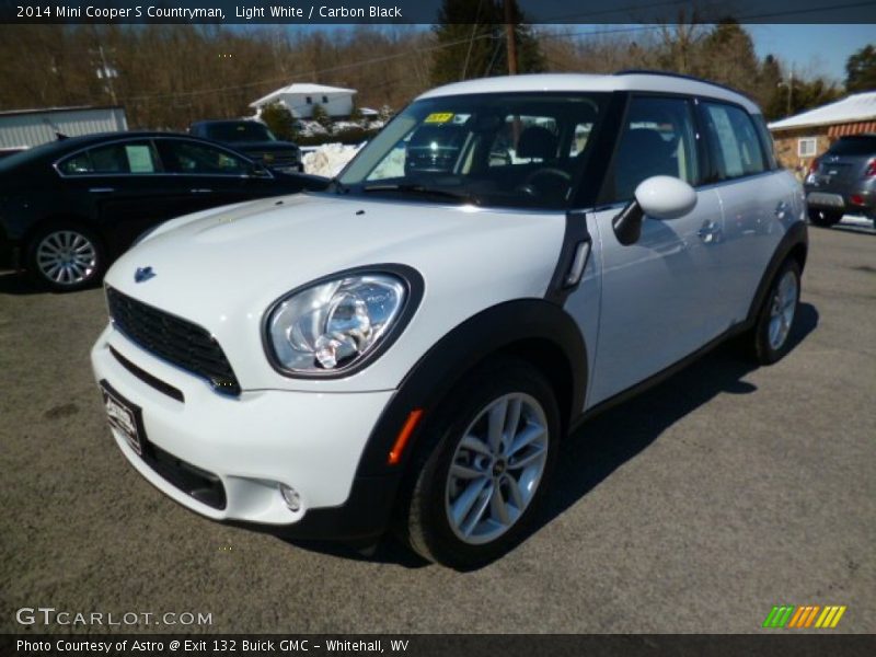 Light White / Carbon Black 2014 Mini Cooper S Countryman