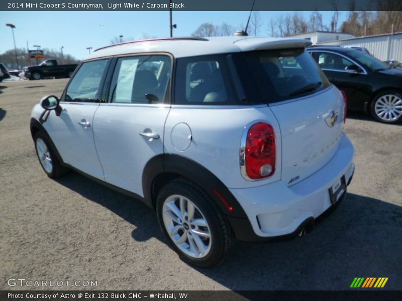 Light White / Carbon Black 2014 Mini Cooper S Countryman