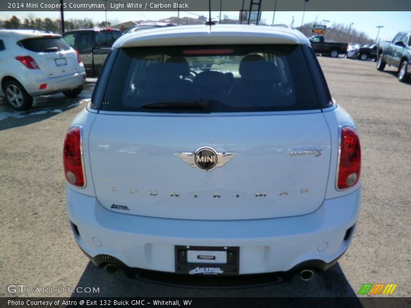 Light White / Carbon Black 2014 Mini Cooper S Countryman