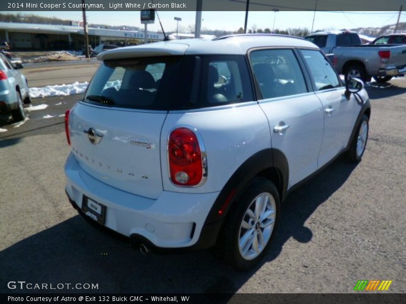 Light White / Carbon Black 2014 Mini Cooper S Countryman