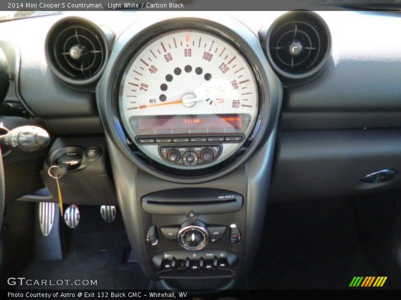 Light White / Carbon Black 2014 Mini Cooper S Countryman