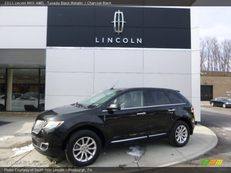 Tuxedo Black Metallic / Charcoal Black 2011 Lincoln MKX AWD