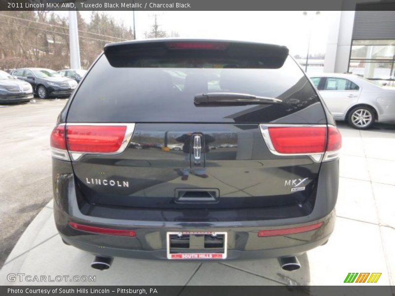 Tuxedo Black Metallic / Charcoal Black 2011 Lincoln MKX AWD