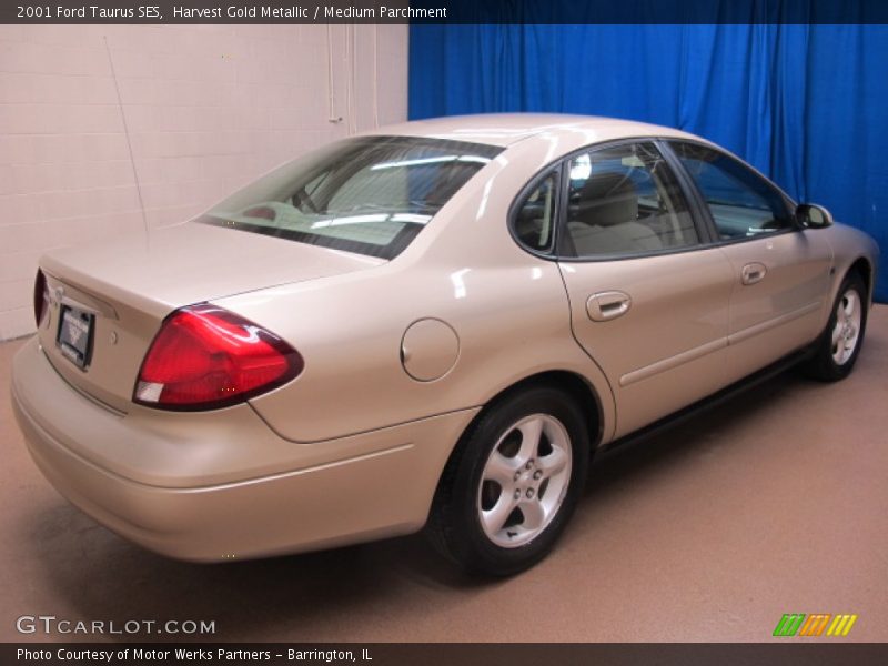 Harvest Gold Metallic / Medium Parchment 2001 Ford Taurus SES