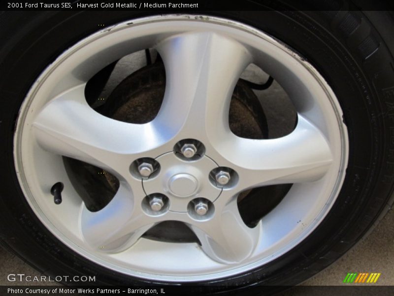 Harvest Gold Metallic / Medium Parchment 2001 Ford Taurus SES
