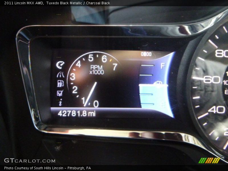 Tuxedo Black Metallic / Charcoal Black 2011 Lincoln MKX AWD