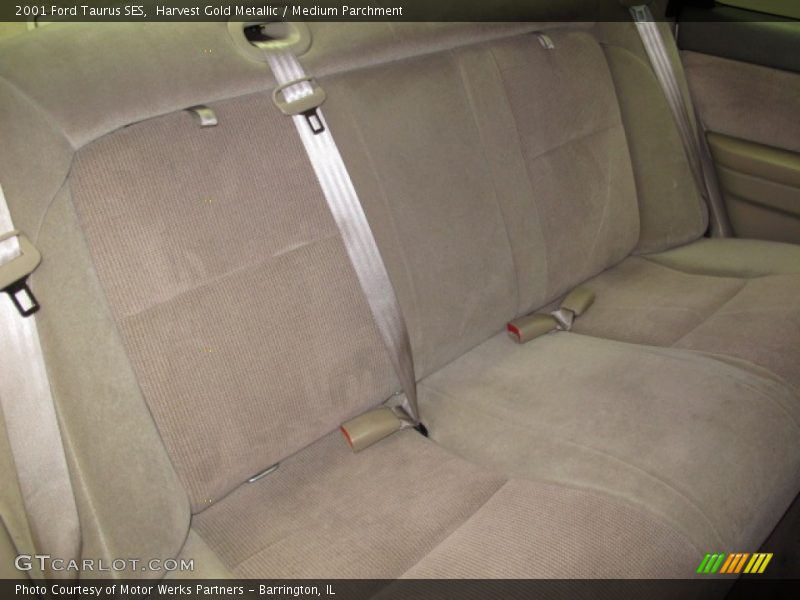 Harvest Gold Metallic / Medium Parchment 2001 Ford Taurus SES