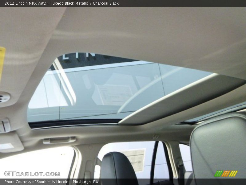 Tuxedo Black Metallic / Charcoal Black 2012 Lincoln MKX AWD