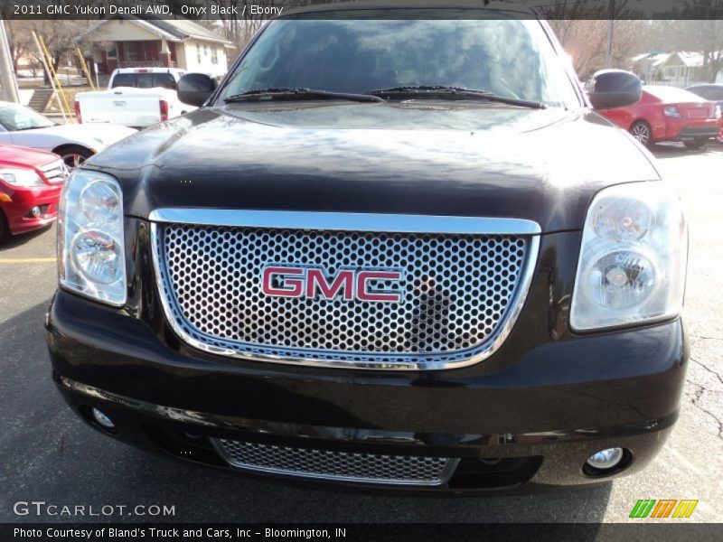 Onyx Black / Ebony 2011 GMC Yukon Denali AWD