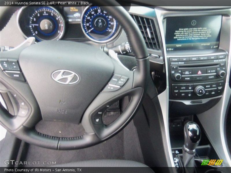Pearl White / Black 2014 Hyundai Sonata SE 2.0T