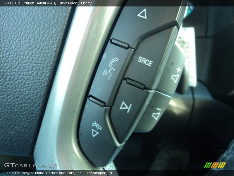 Onyx Black / Ebony 2011 GMC Yukon Denali AWD
